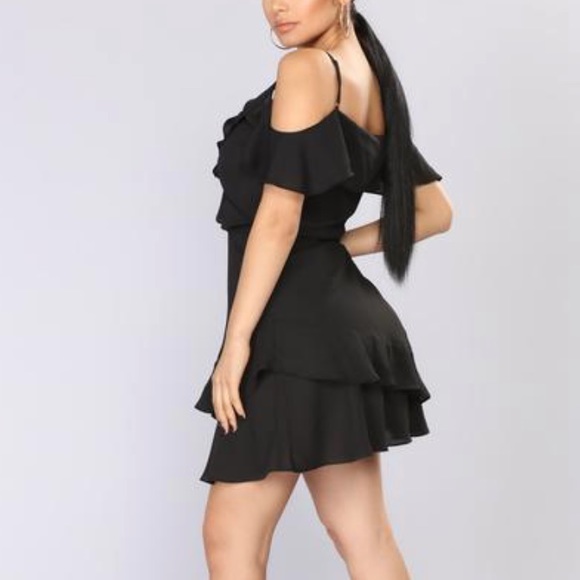 Black Fashion Nova dress - Picture 2 of 5